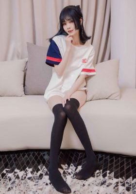 无法忍受秋瓷炫