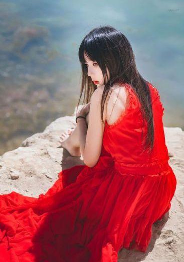 女子高中部的腰姿羽毛球策驰